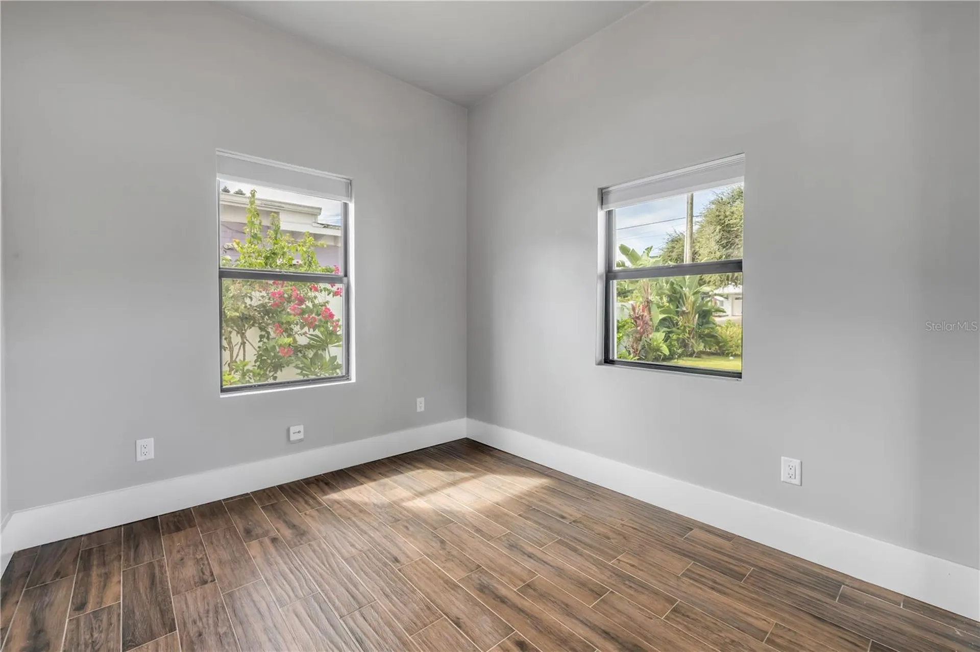 1707 N Peninsula Avenue New Smyrna Beach FL 32169