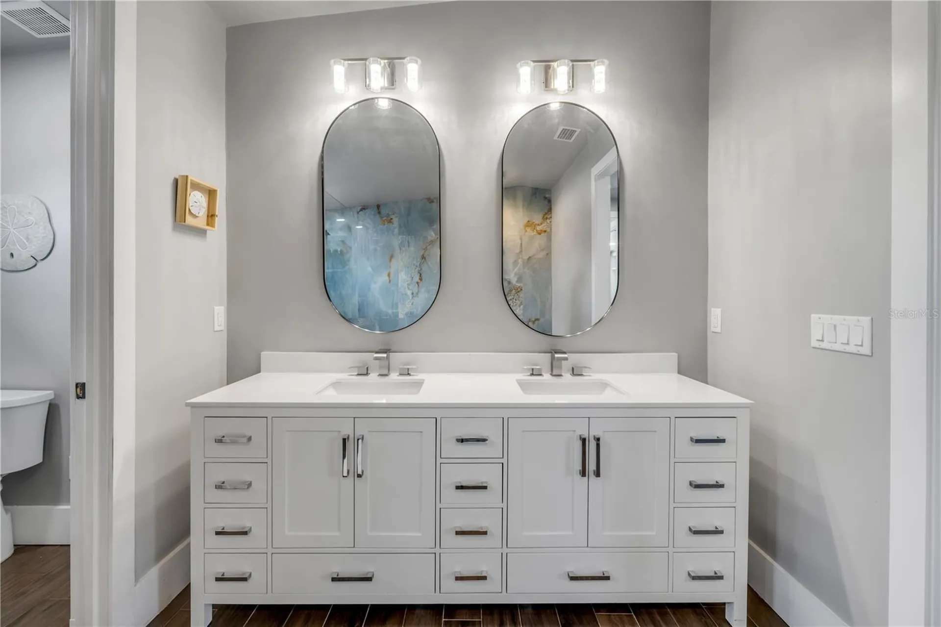 1707 N Peninsula Avenue New Smyrna Beach FL 32169
