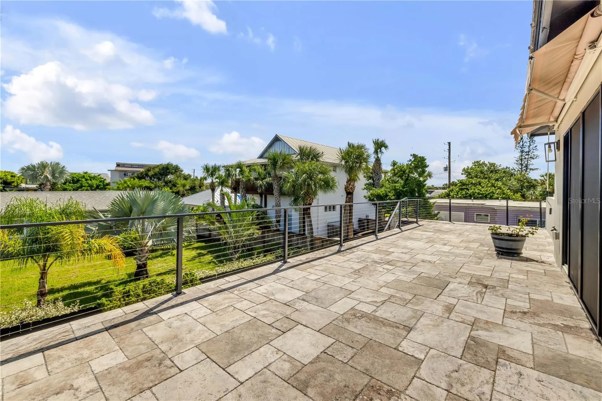 1707 N Peninsula Avenue New Smyrna Beach FL 32169