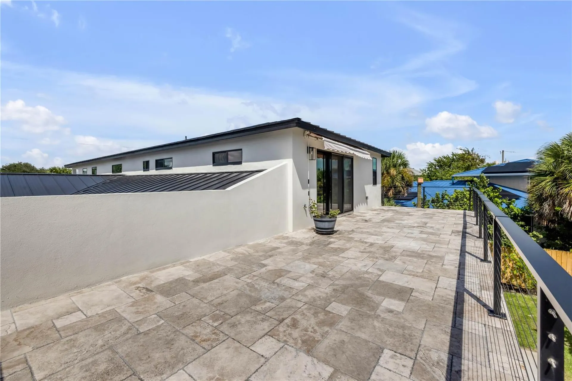 1707 N Peninsula Avenue New Smyrna Beach FL 32169