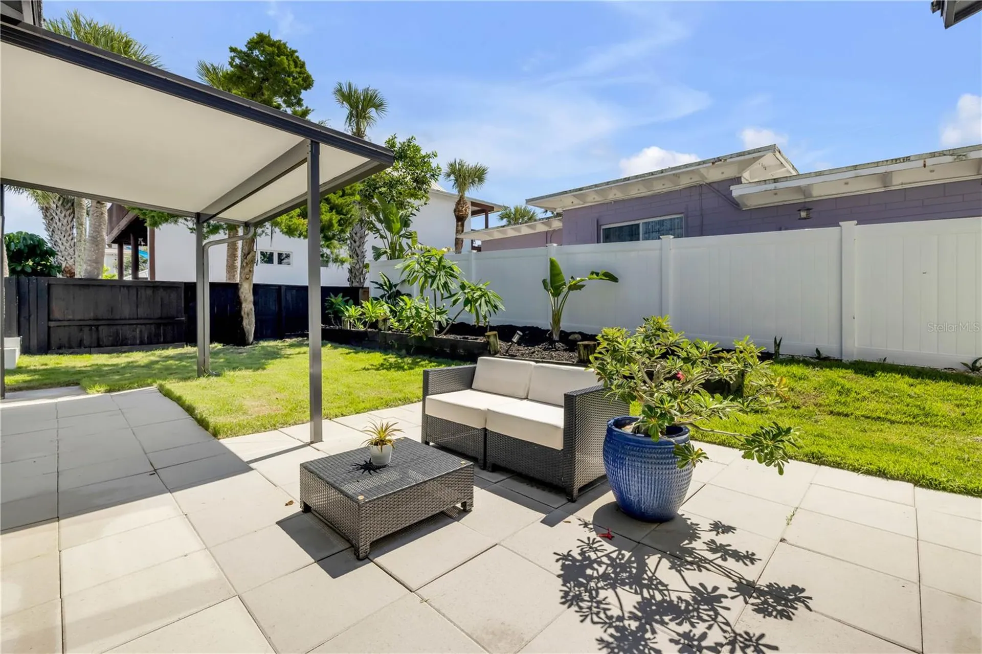 1707 N Peninsula Avenue New Smyrna Beach FL 32169