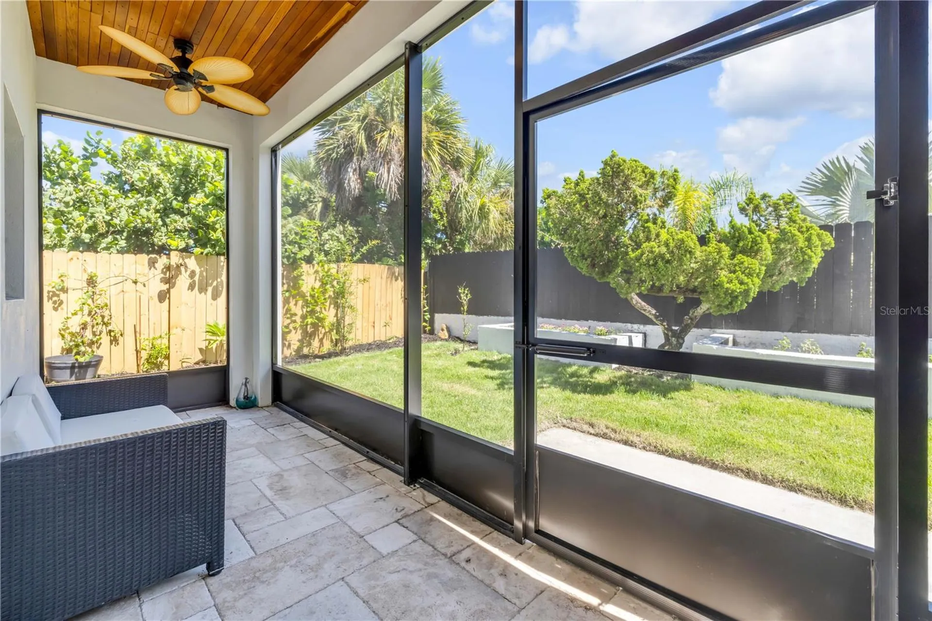 1707 N Peninsula Avenue New Smyrna Beach FL 32169