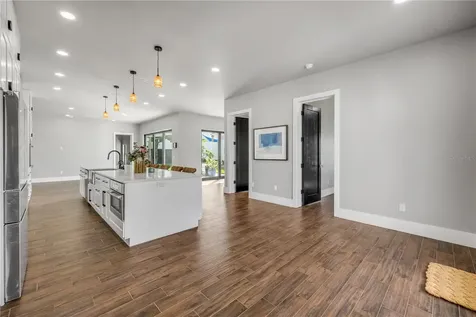 1707 N Peninsula Avenue New Smyrna Beach FL 32169