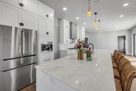 1707 N Peninsula Avenue New Smyrna Beach FL 32169