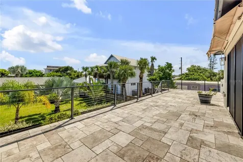 1707 N Peninsula Avenue New Smyrna Beach FL 32169