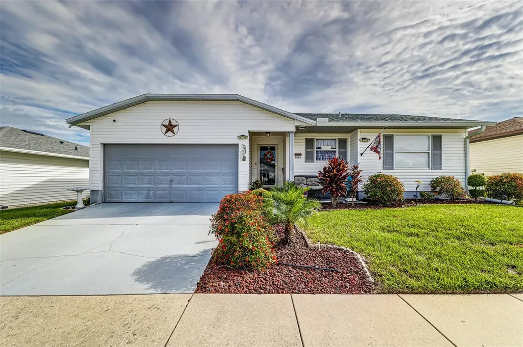 1836 Prairie Dunes Circle N Lakeland FL 33810