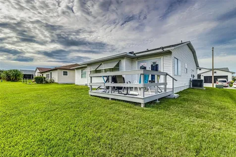 1836 Prairie Dunes Circle N Lakeland FL 33810