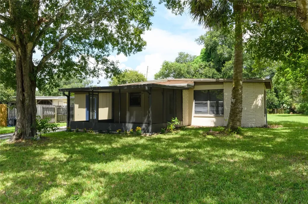 118 W Woodland Drive Sanford FL 32773