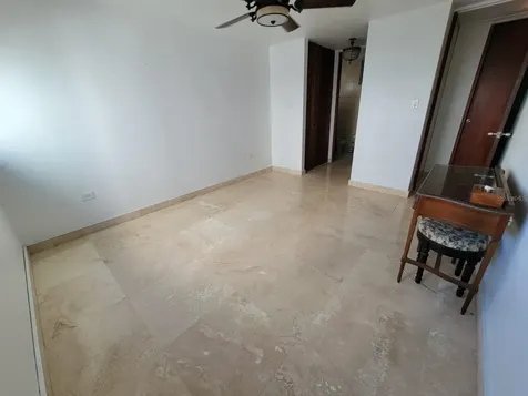 76 Cond Kings Court San Juan PR 00911
