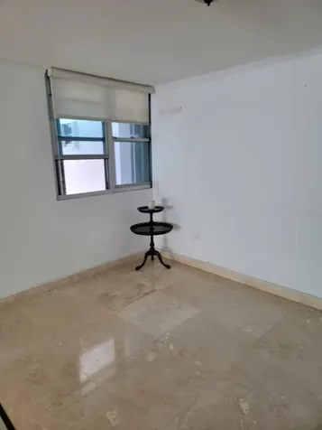 76 Cond Kings Court San Juan PR 00911