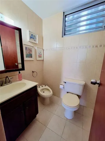 76 Cond Kings Court San Juan PR 00911