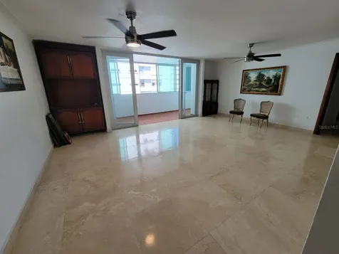 76 Cond Kings Court San Juan PR 00911