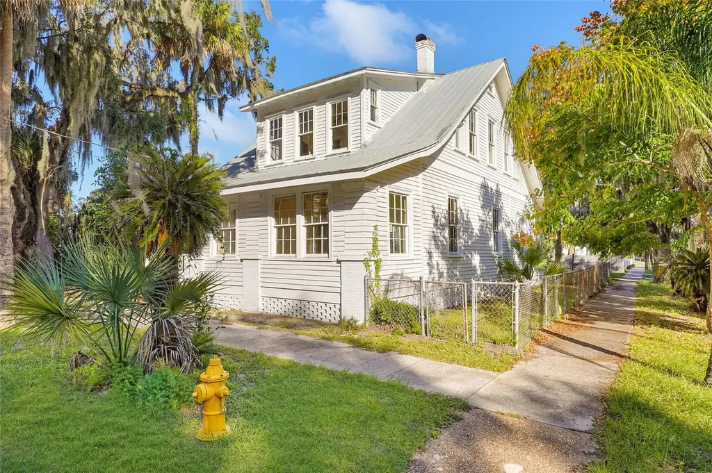 221 S 5th Street Palatka FL 32177