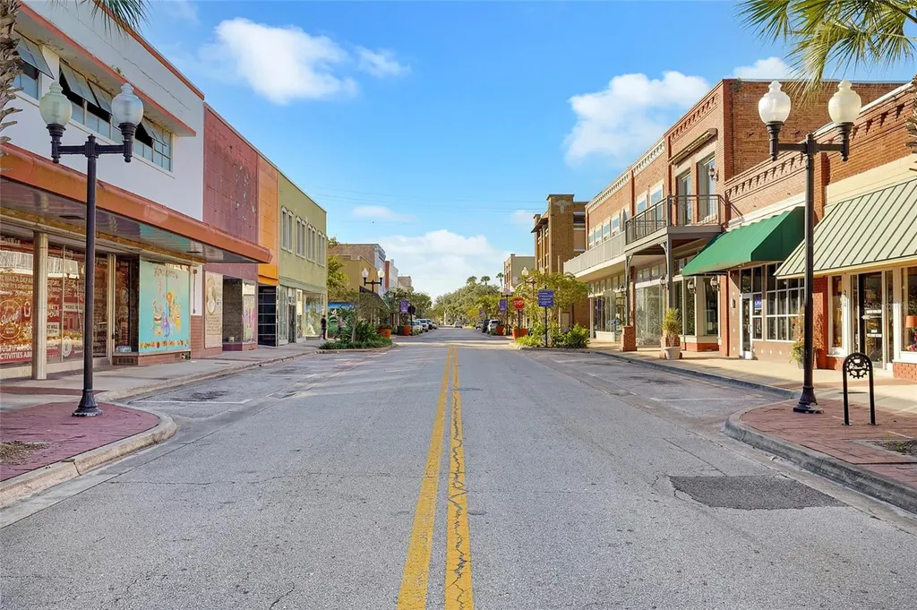 221 S 5th Street Palatka FL 32177