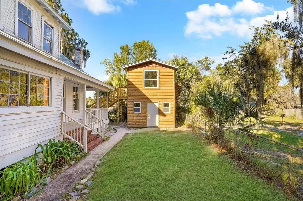 221 S 5th Street Palatka FL 32177