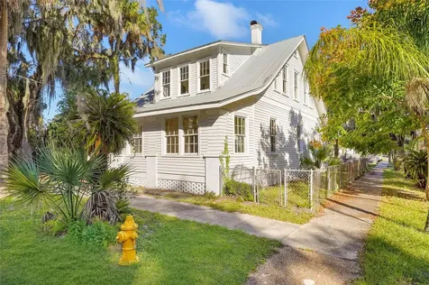 221 S 5th Street Palatka FL 32177