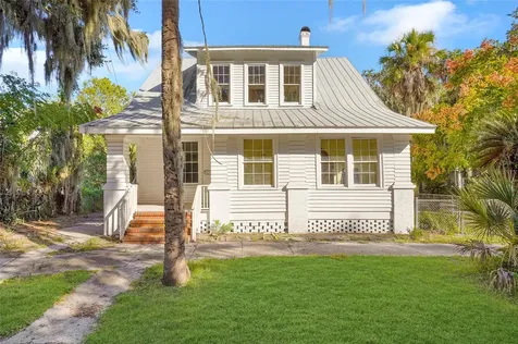 221 S 5th Street Palatka FL 32177