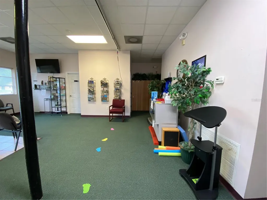 205 N Scenic Highway Frostproof FL 33843