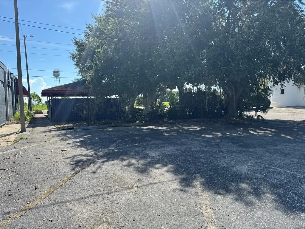 205 N Scenic Highway Frostproof FL 33843