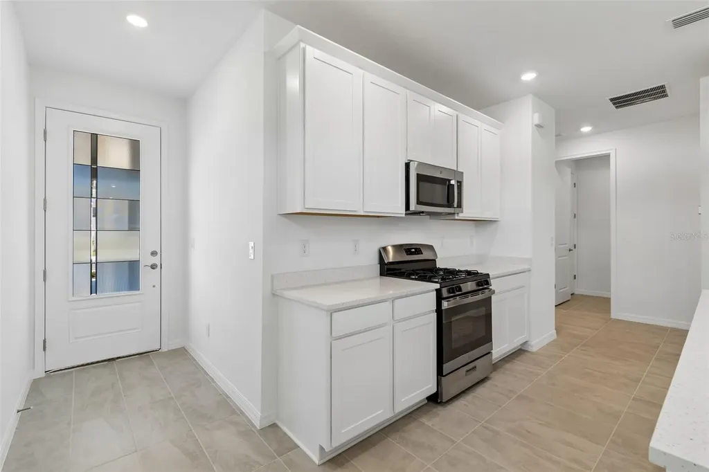 3744 Nandina Circle Sun City Center FL 33573