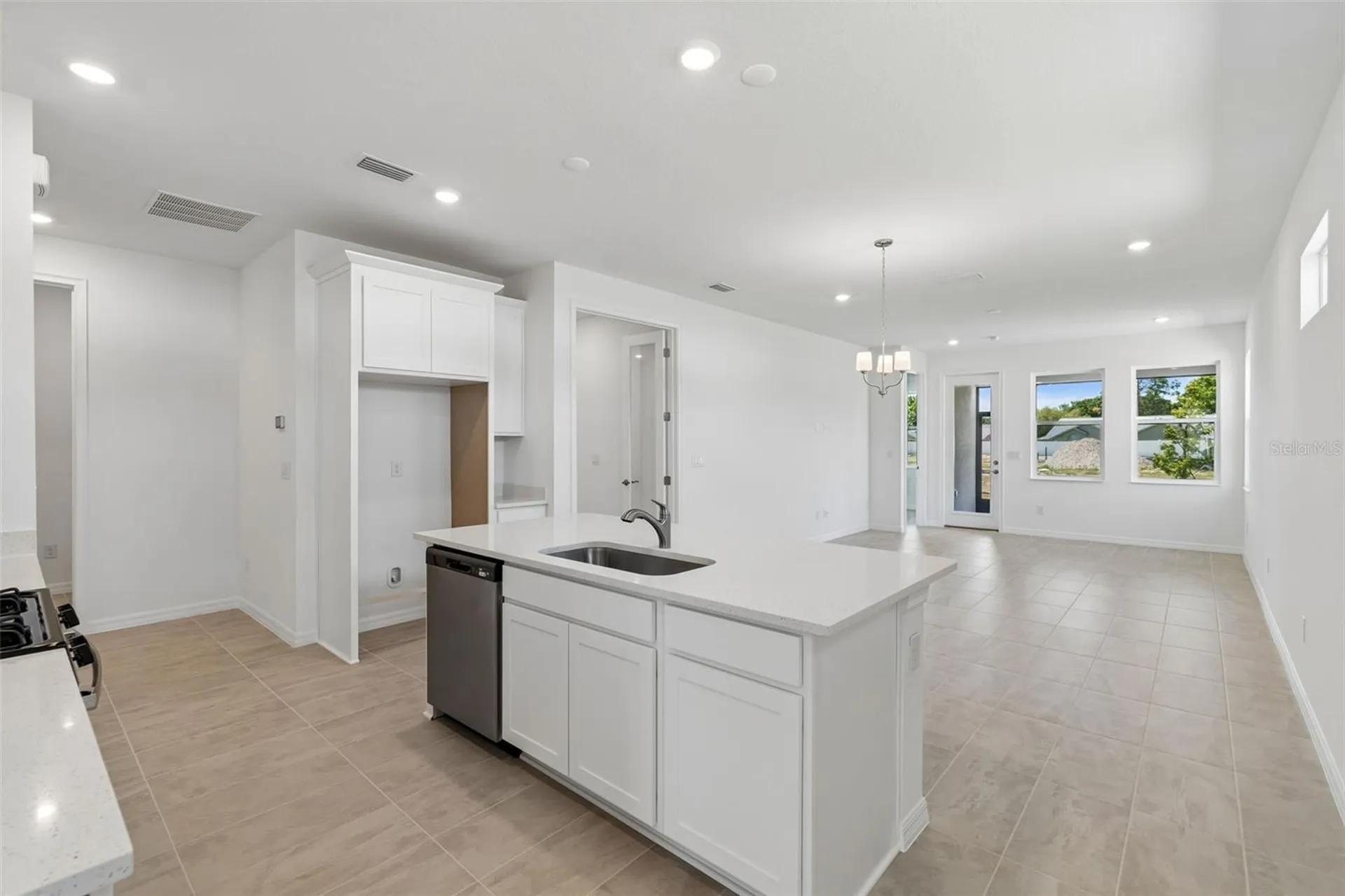 3744 Nandina Circle Sun City Center FL 33573