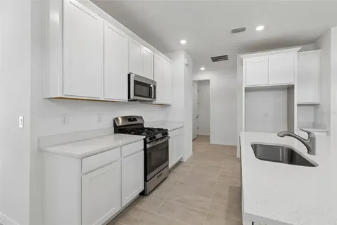 3744 Nandina Circle Sun City Center FL 33573