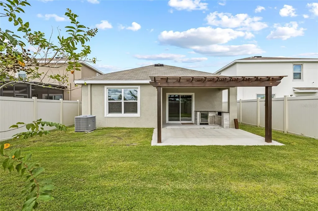 31276 Penny Surf Loop Wesley Chapel FL 33545