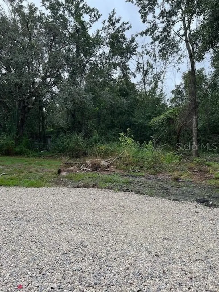 1537 Poe Road Lake Wales FL 33898