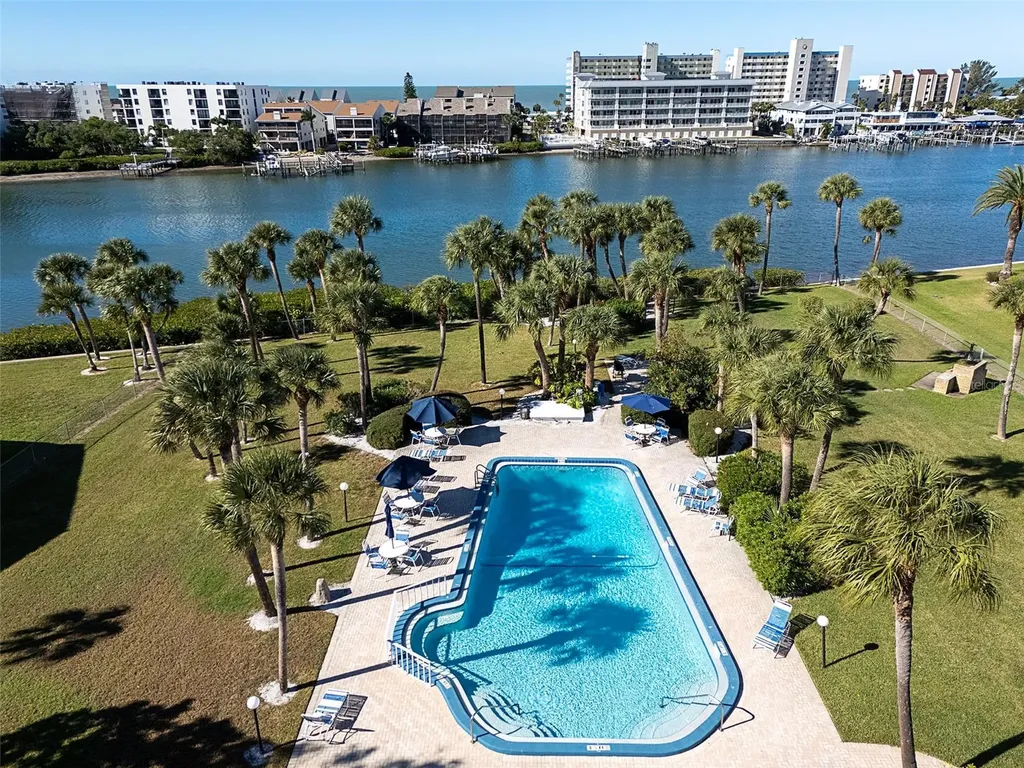 10215 Regal Drive Largo FL 33774