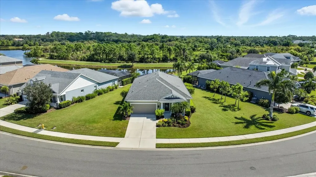 7031 White Willow Court Sarasota FL 34243