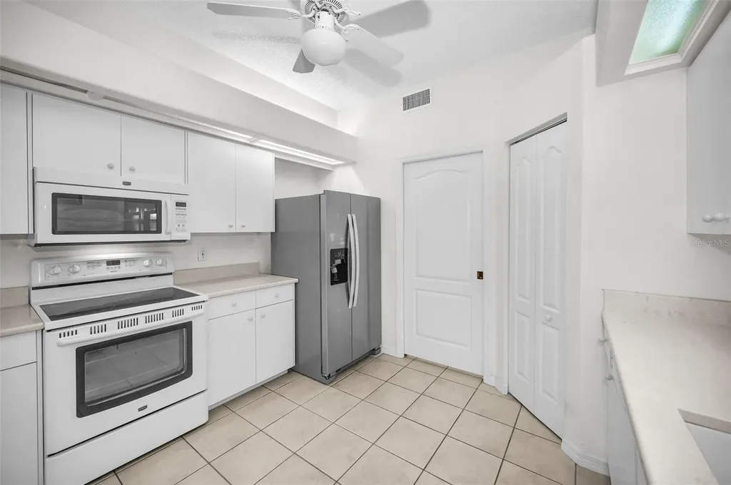 271 Hemingway Drive Oldsmar FL 34677