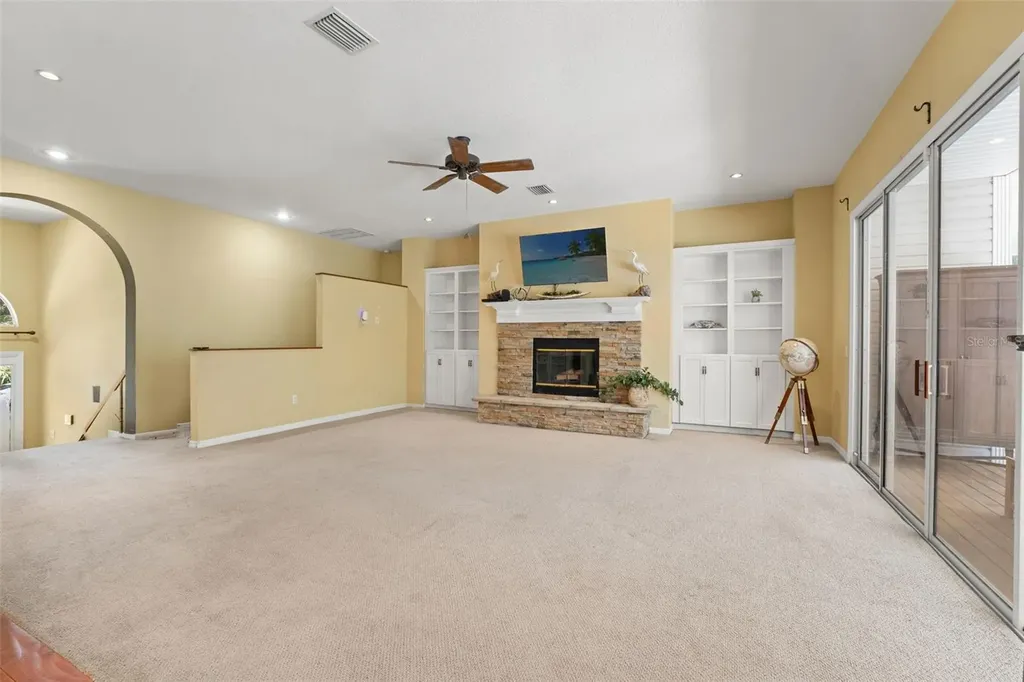 4270 SE 193rd Place Yankeetown FL 34498