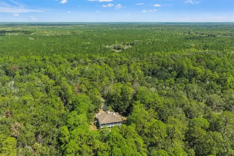 4270 SE 193rd Place Yankeetown FL 34498
