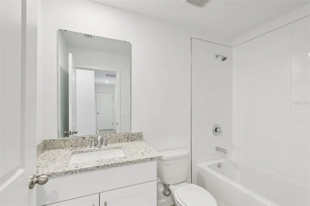 16 Dilly Court Palm Coast FL 32164
