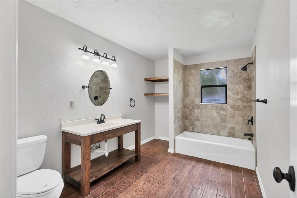 7365 S Leewynn Drive Sarasota FL 34240