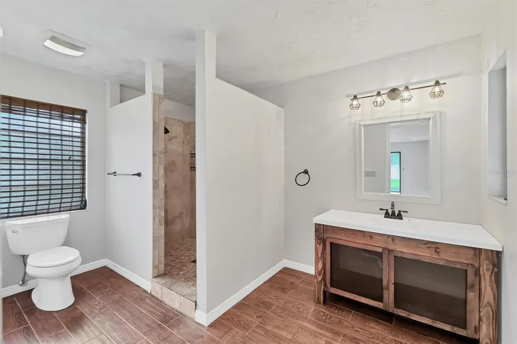 7365 S Leewynn Drive Sarasota FL 34240