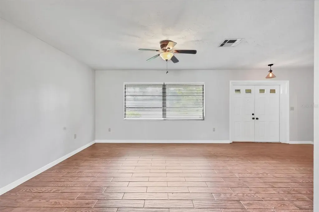7365 S Leewynn Drive Sarasota FL 34240
