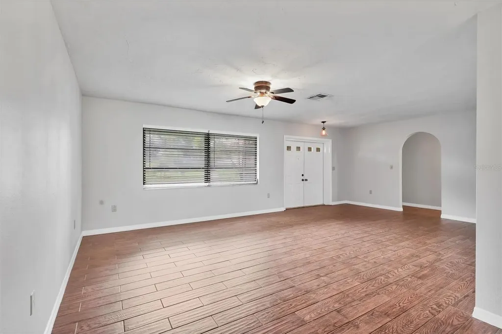 7365 S Leewynn Drive Sarasota FL 34240