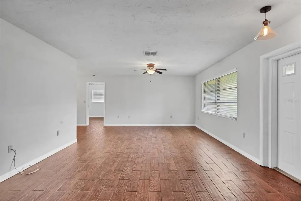 7365 S Leewynn Drive Sarasota FL 34240