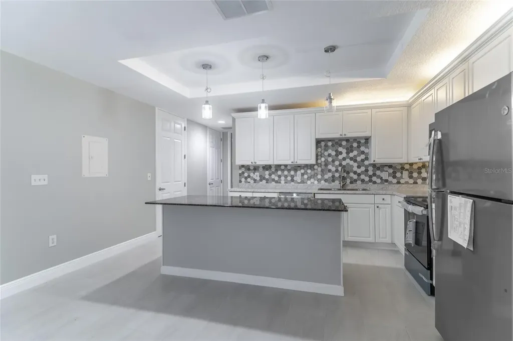 2045 Grand Oak Drive Kissimmee FL 34744