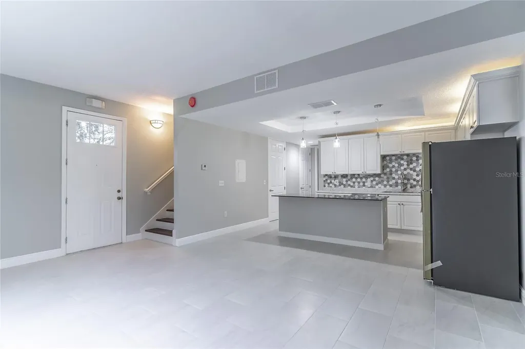 2045 Grand Oak Drive Kissimmee FL 34744