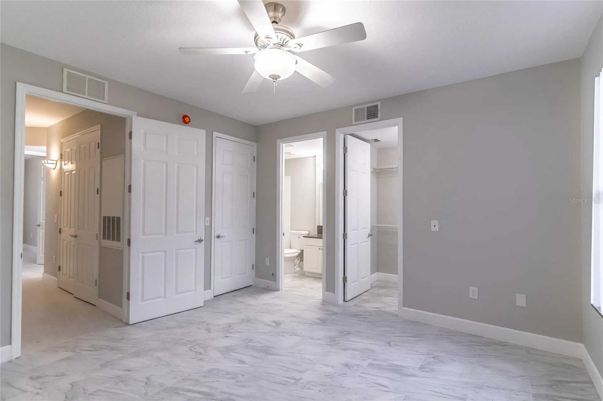 2045 Grand Oak Drive Kissimmee FL 34744