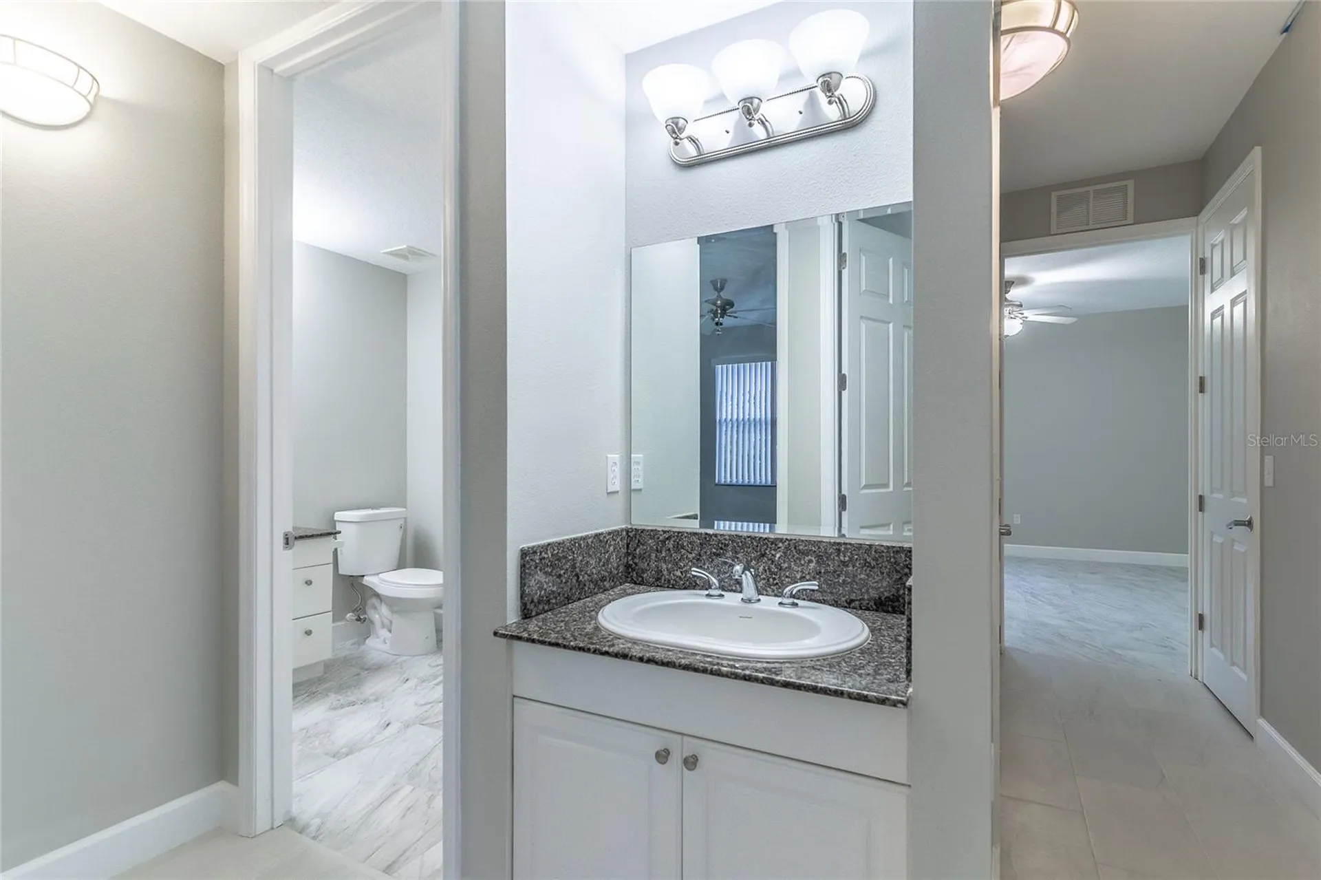 2045 Grand Oak Drive Kissimmee FL 34744
