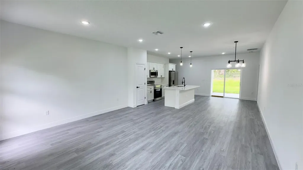 2827 W Xenox Drive Citrus Springs FL 34433
