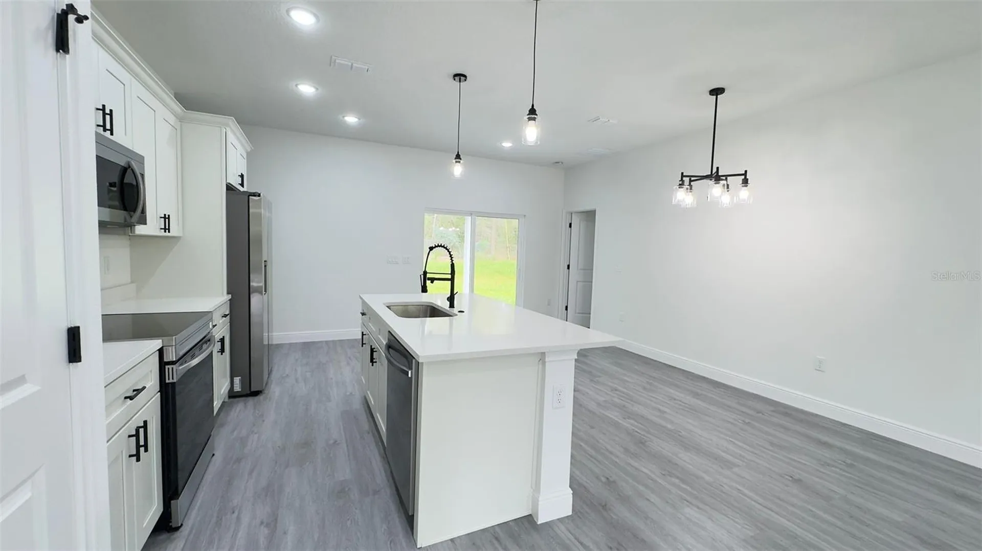 2827 W Xenox Drive Citrus Springs FL 34433
