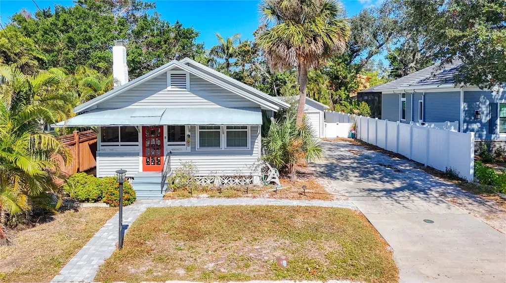 1687 Arlington Street Sarasota FL 34239