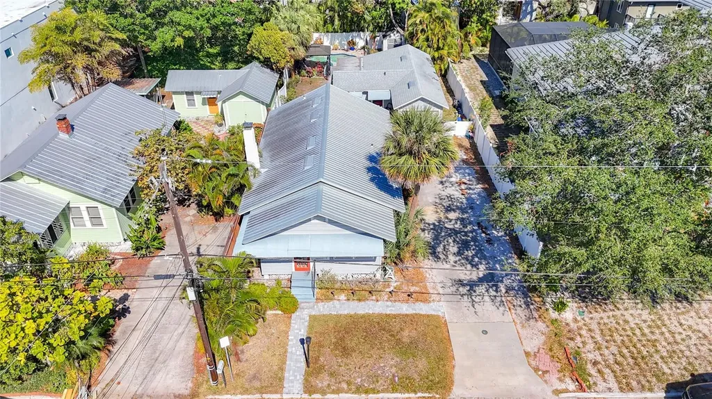 1687 Arlington Street Sarasota FL 34239