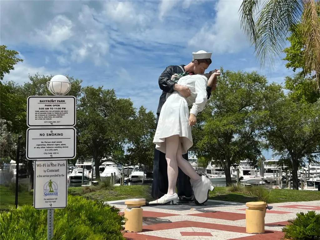 1687 Arlington Street Sarasota FL 34239