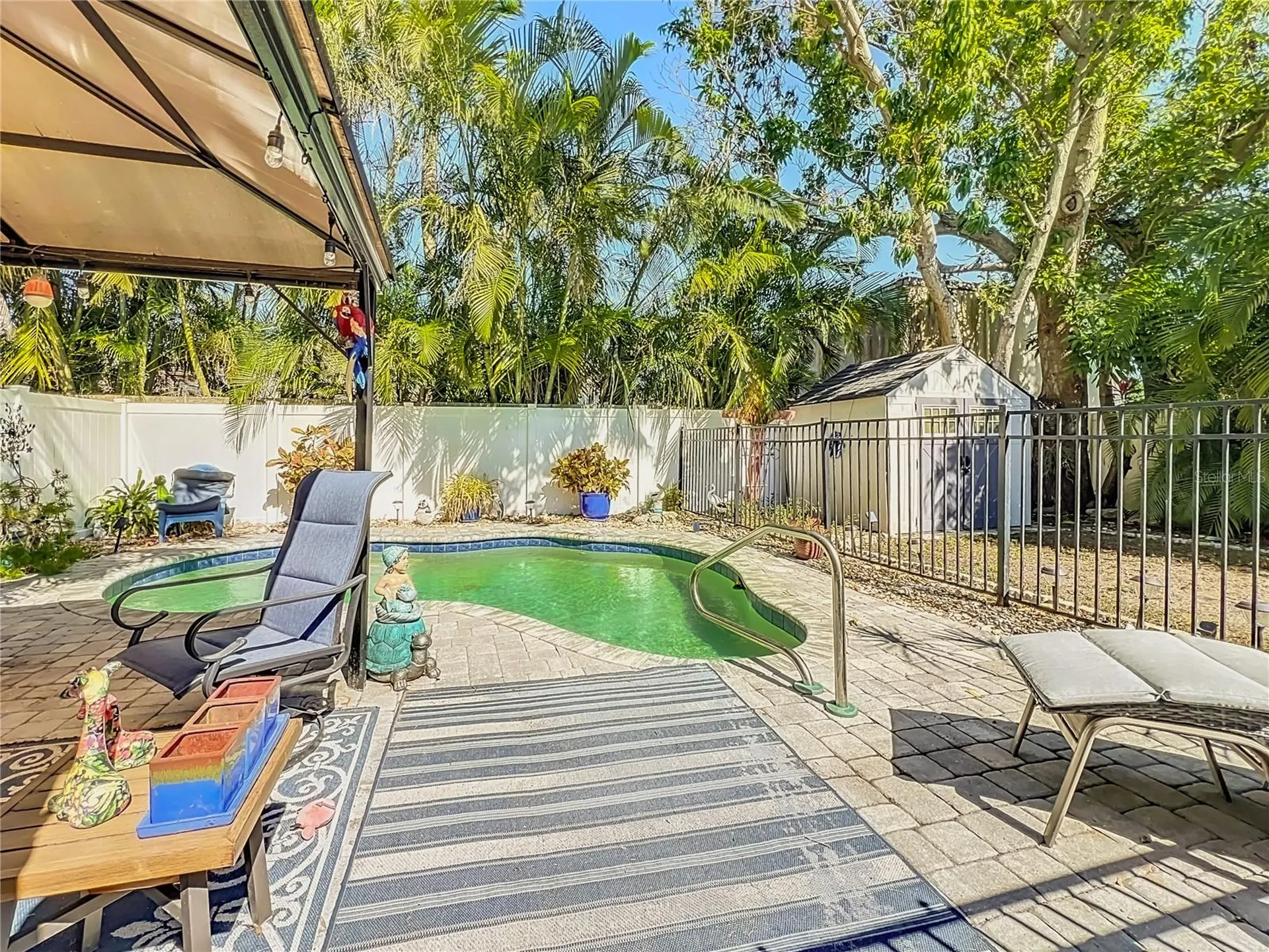 1687 Arlington Street Sarasota FL 34239