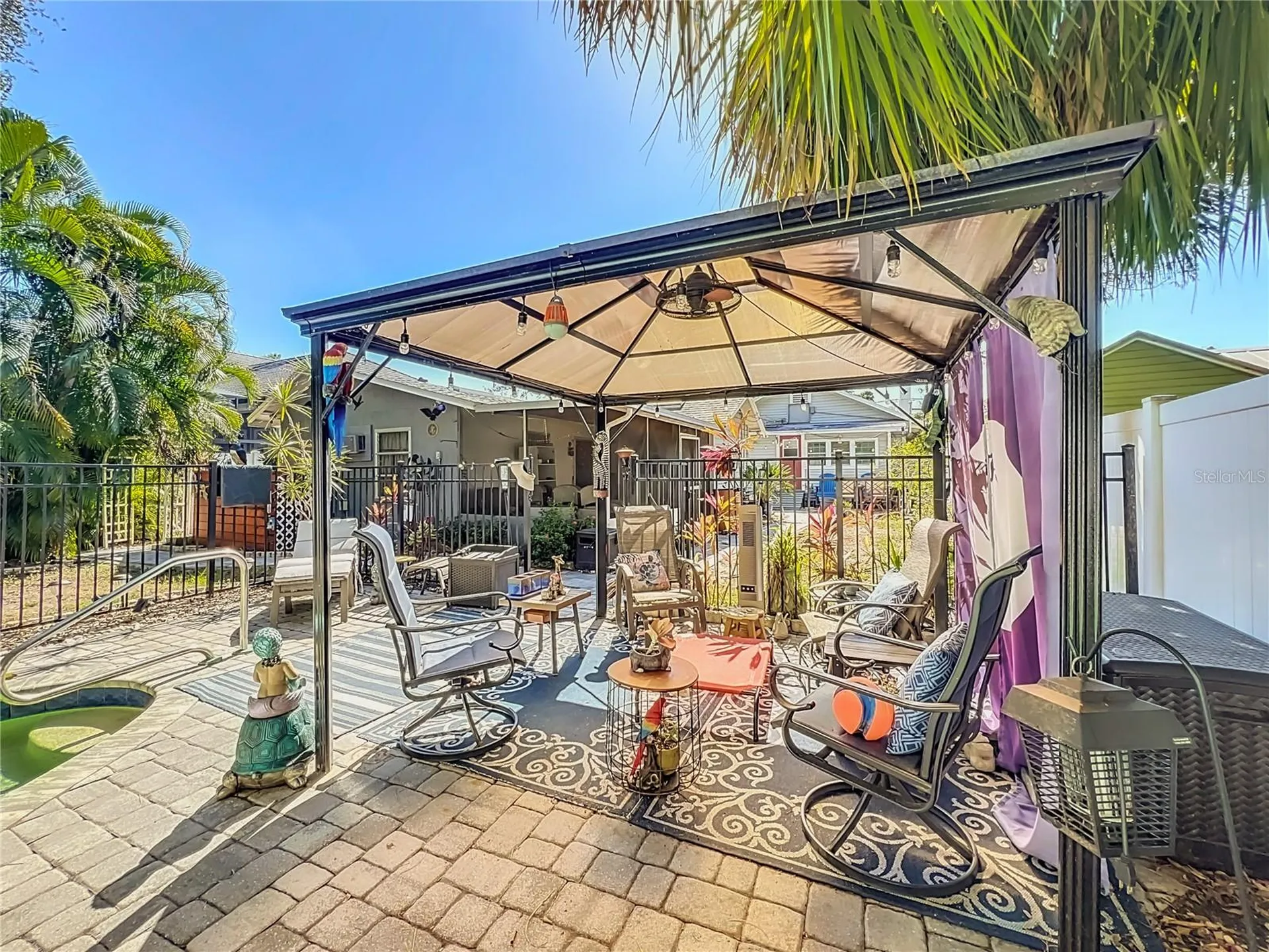 1687 Arlington Street Sarasota FL 34239